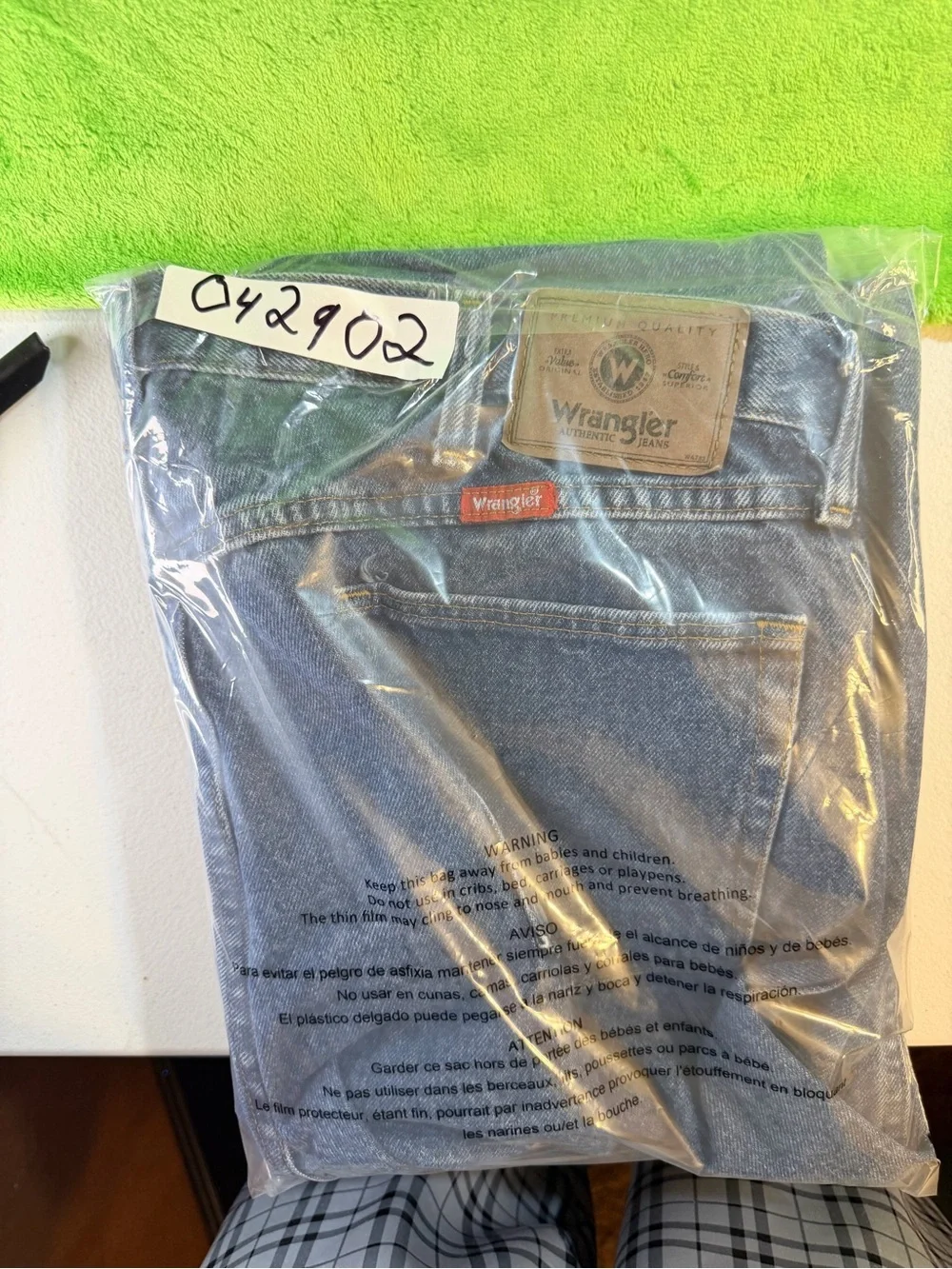 Wrangler Straight-Leg Men's Denim Jeans - Light Blue